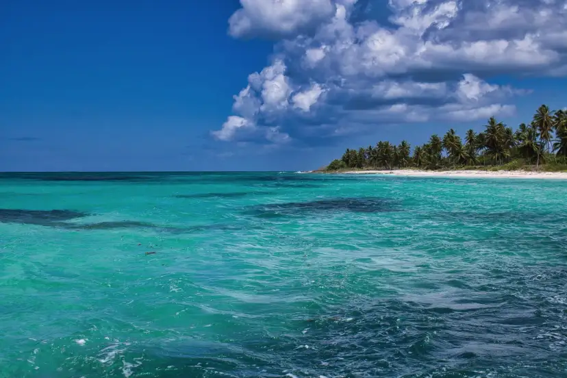 Aguas cristalinas, Islas Caimán